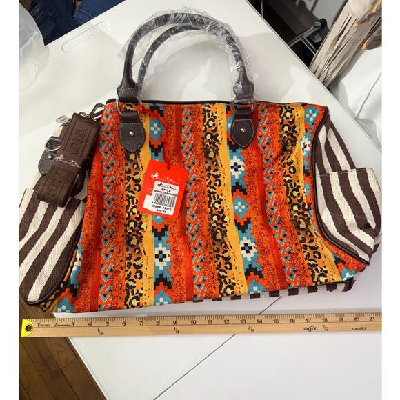 Montana West Duffle Satchel with Guitar Shoulder Strap NWT Aztec woven Canvas - Picture 2 of 8